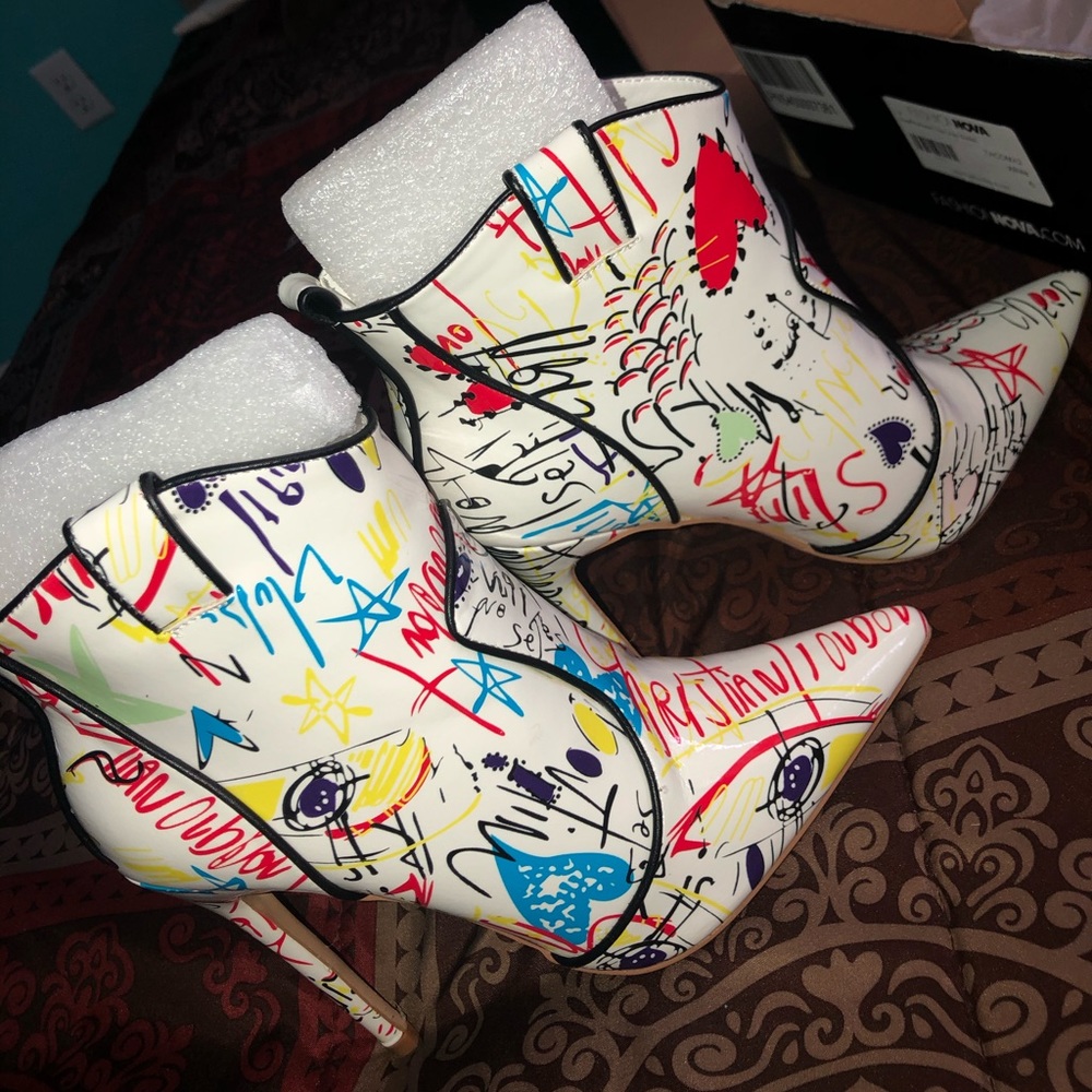 Fashion nova unique ankle boots